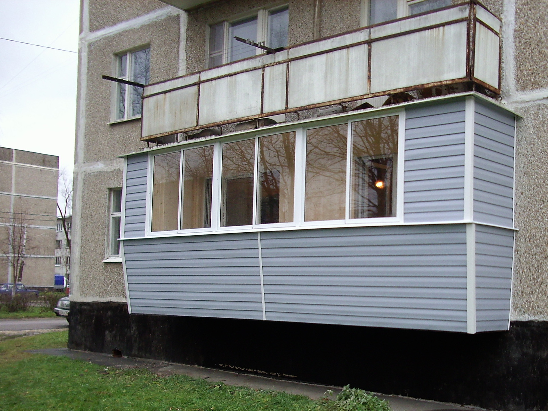 Разрешение на остекление балконов и лоджий: зачем и как получить